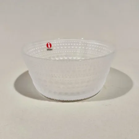 Jälkiruokakulho Iittala, Kastehelmi, Ø 110mm, matta kirkas Lähetetään postipakettina.