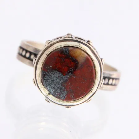 Kivisormus, Kalevala Koru, koko 18¼, 925br, paino 5,7g