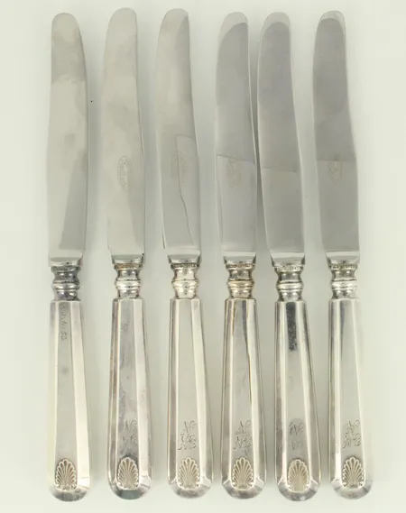 Kuusi hedelmäveistä, Musla, pituus 170mm, kaiverrettu, 813br, paino 292,5g 