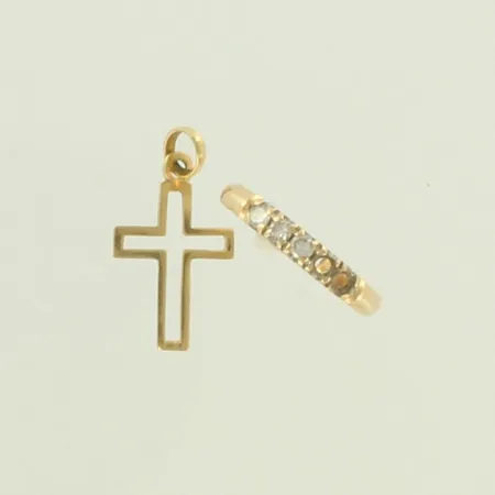 Viallinen timanttisormus 3xn.0.05ct ja risti-riipus, 585, paino 2,7g 
