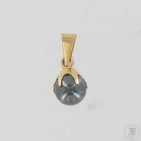 Hematiittiriipus, korkeus ja leveys 12mm ja 5mm, 585br, paino 0,6g 