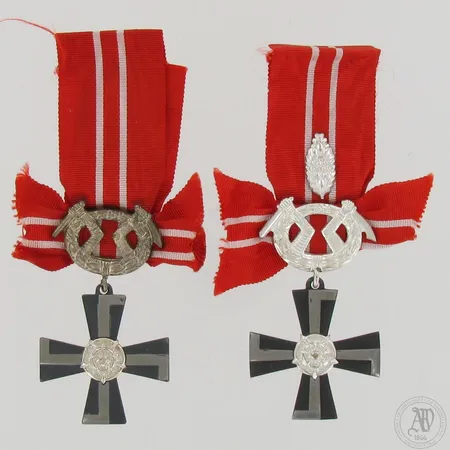 Mitalit, VR 4 tk - 1941 ja VR 4 mk -1941. 