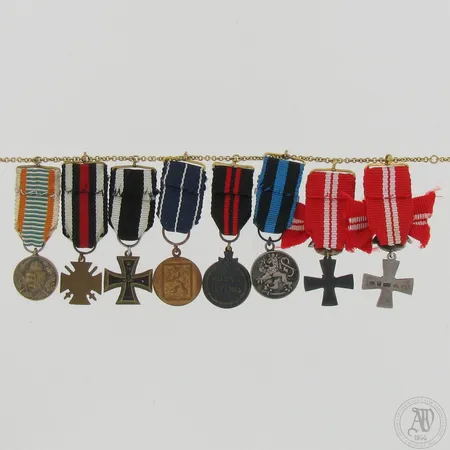 Minimitalinauha, VR 4 mk., VR 4 mk., Vs. mm., Ts. mm., Js. mm., Saksa Rautaristi, Kunniaristi - 1914 - 1918 mk., Unkari I mm. ja mm. PVP. 