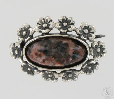 Kiviriipus, design Jorma Laine, leveys 30mm, 830br, paino 6,9g Paino: 6,9 g
