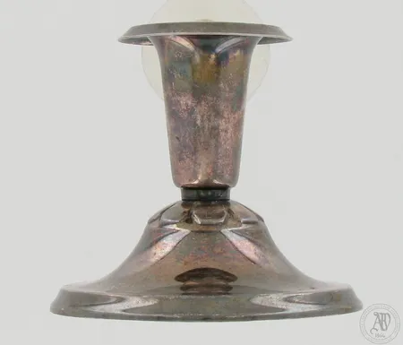 Kynttiläjalka, kaiverrettu, korkeus 73mm, 830, paino 36,2g Paino: 36,2 g