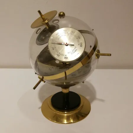 Ilmapuntari, relative hygro,  sputnikin mallinen, made in west germany