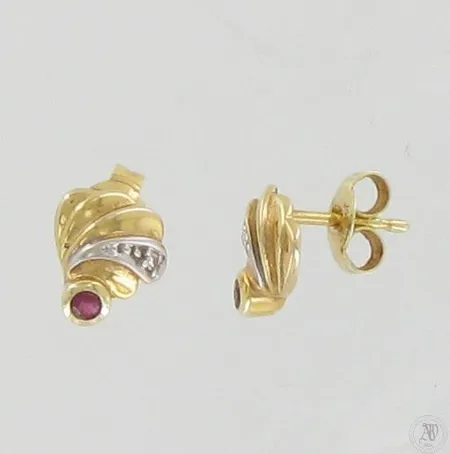 Kivikorvakorut timanteilla 2xn.0.005ct, korkeus 7mm, 585br kelta- ja valkokulta, paino 1,6g Paino: 1,6 g