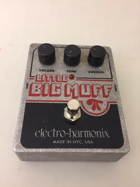 Kitaraefektipedaali Electro-Harmonix Little Big Muff