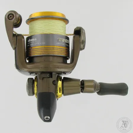 Kalastuskela Okuma Beater BE25, käytön jälkiä. 