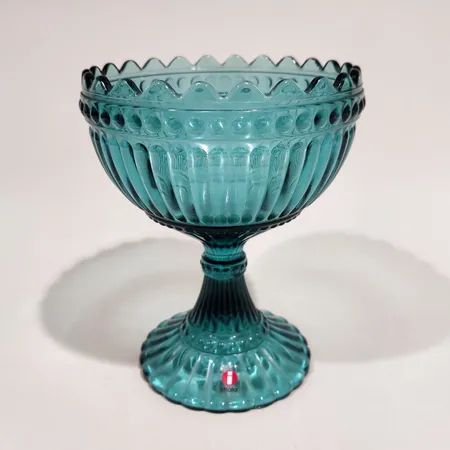 Mariskooli, Iittala, 155mm, smaragdi  Lähetetään postipakettina.