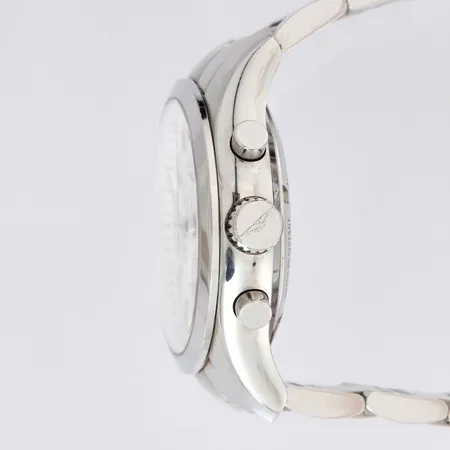 Teräsrannekello, Longines Conquest, automaatti, taulun Ø 41mm, ref L2.786.4.76.6, srn. 42981285, kehässä pieniä käytön jälkiä, laatikko Lähetetään postipakettina.