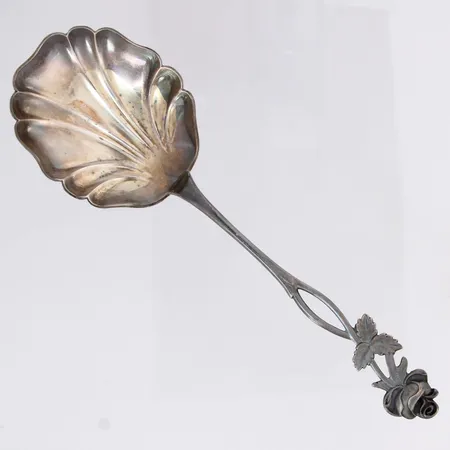 Sokerilusikka, pituus 175mm, Ruusu, 813, paino 28,4g Paino: 28,4 g