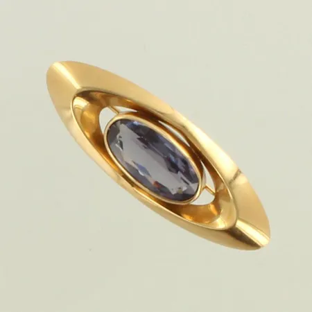 Rintaneula kivellä, korkeus 17mm, leveys 46mm, 585br, paino 5,5g 