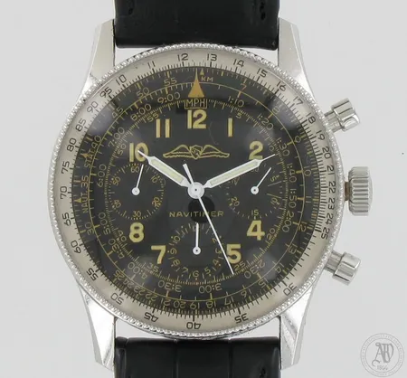Teräsrannekello Breitling Navitimer Breitling Navitimer 806 AOPA, takakannessa käytön jälkiä, manuaali, taulun Ø 40mm, Breitling-huoltokuitti 7/2019, Jacob & Co- nahkarannekkeen pituus 200mm.