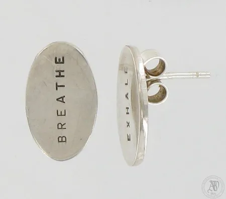 Korvakorut Breathe - Exhale, korkeus ja leveys 15mm ja 10mm, Efva Attling, 925, paino 3,9g  