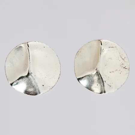 Korvakorut Lapponia Koru "Savanni", design Björn weckström, vuodelta 1993,  Ø 24mm, 925, paino 14,6g Paino: 14,6 g