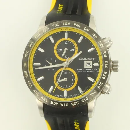 Teräsrannekello Gant Chronograph, quartz, rungon Ø43,5mm, lasissa naarmuja, kumiranneke 