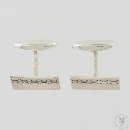 Kalvosinnapit, korkeus ja leveys 20mm ja 20mm, 830br, paino 7,7g 