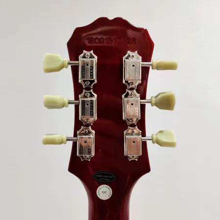Sähkökitara, Epiphone SG Standard Vintage Cherry, made in china, viallinen pehmeä laukku, Ota yhteys panttilainaamoon kuljetusmaksusta sopimiseksi.