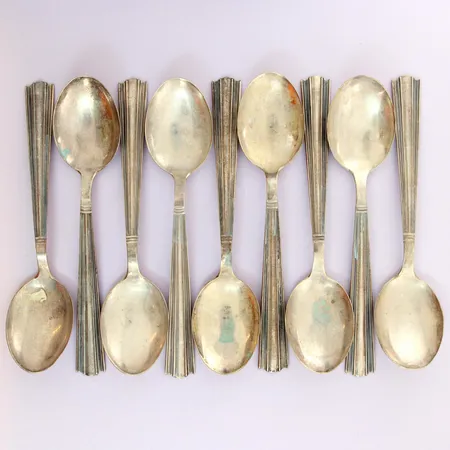 Yhdeksän ruokalusikkaa, Margit, pituus 162mm, 916, paino 251,3g Paino: 251,3 g