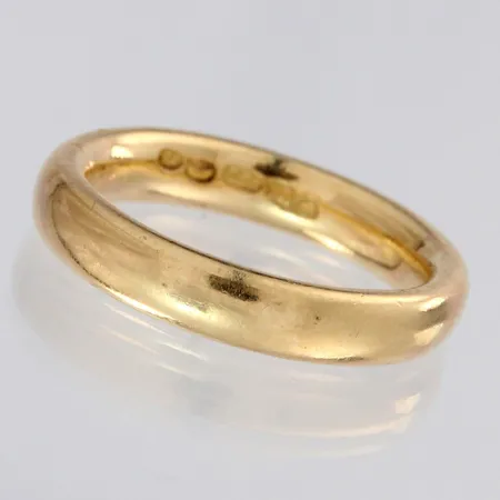 Sileä sormus, kaiverrettu, koko 17¾, 750, paino 8,9g Paino: 8,9 g