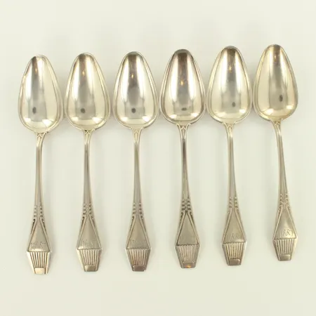 Kuusi kahvilusikkaa, Suomi, kaiverrettu, pituus 125mm, 813, paino 116,9g 