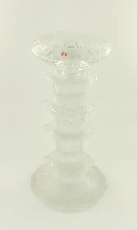 Kynttilänjalka Festivo, kaiverrus TS design Timo Sarpaneva, korkeus 180mm Lähetetään postipakettina.