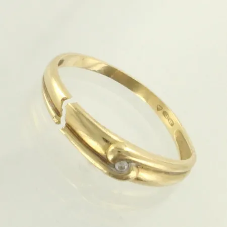 Viallinen timanttisormus 1xn.0.02ct, koko 17½, 585, paino 1,3g 
