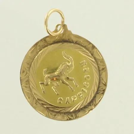 Riipus, käytön jälkiä,  korkeus 28mm, 585, paino 2,4g 