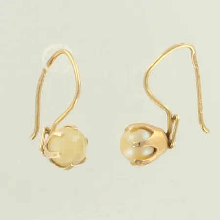 Helmikorvakorut, vääntyneet, korkeus 17mm, 585br, paino 1,1g 