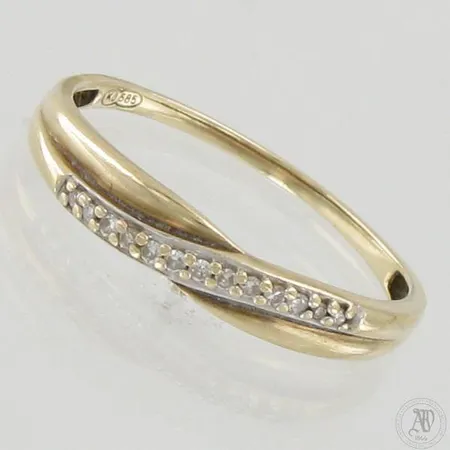Timanttisormus 13xn.0.005ct, koko 17½, 585, paino 1,1g 
