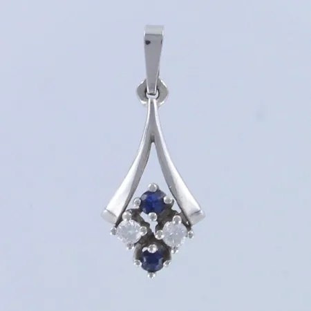 Kiviriipus timanteilla 2xn.0.03ct, korkeus 23mm, 585br valkokulta, paino 1,3g 