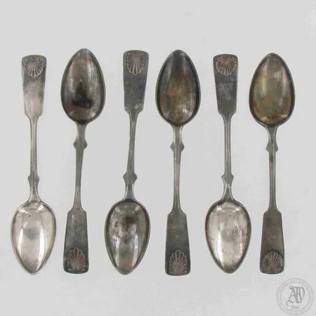 Kuusi kahvilusikkaa, kaiverrettu, Musla, käytön jälkiä, pituus 125mm, 813, paino 74,7g 