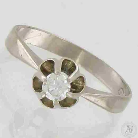 Timanttisormus 1xn.0.16ct, kaiverrettu, koko 17, 750 valkokulta, paino 2,0g 