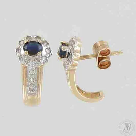 Kivikorvakorut timanteilla 26xn.0.005ct, korkeus 10mm, 585br, paino 1,7g 