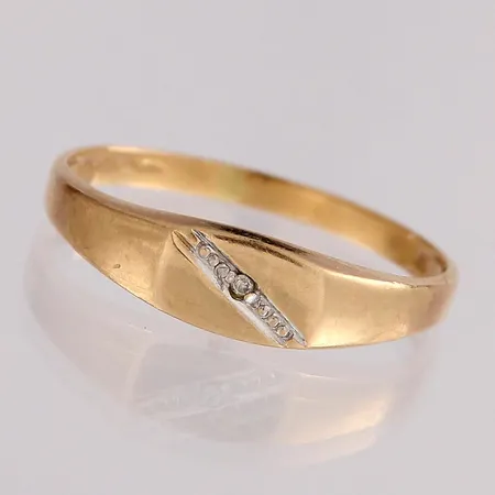 Kantasormus timantilla 1xn.0.005ct, koko 18¼, 585, paino 1,2g Paino: 1,2 g