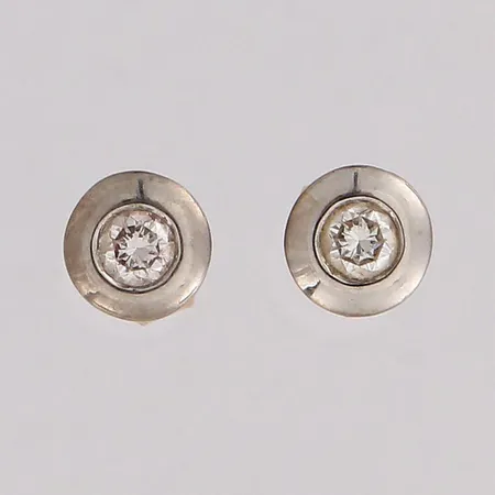 Timanttikorvakorut 2xn.0.10ct, 585 kelta- ja valkokulta, paino 1,8g Paino: 1,8 g