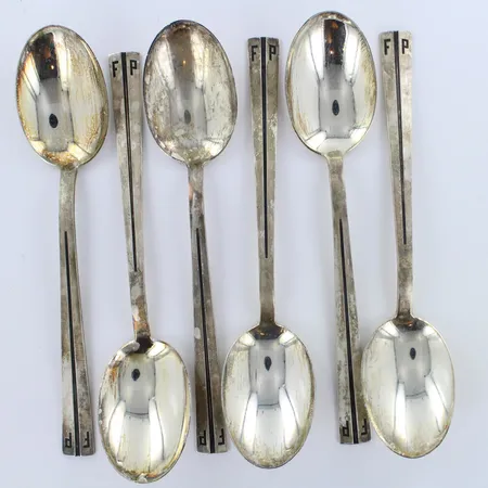 Kuusi ruokalusikkaa, FP, pituus 169mm, 813hopea, paino 218,0g 