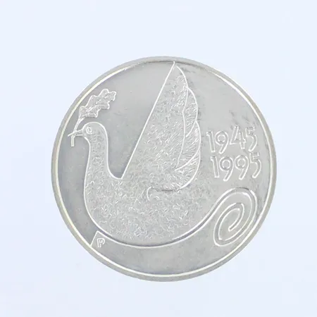 Hopearaha 100 Markkaa (United Nations) 1995, 925 hopea , paino 24,0g  