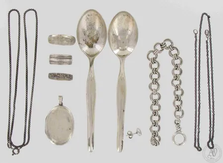 Hopeaesineitä, osa viallisia, 916-925, paino 70,4g