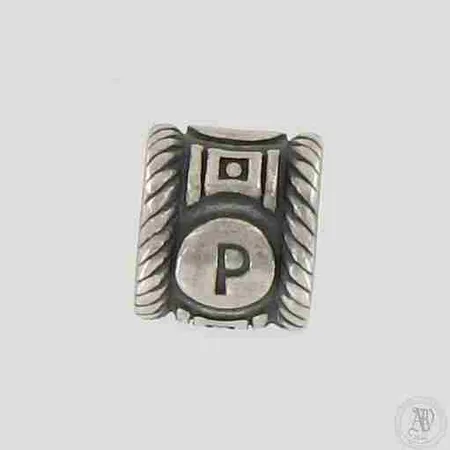 Hela, Kalevala Koru, My Saaga "P", mitat 10x10mm, 925, paino 2,6g