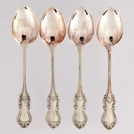 Neljä kahvilusikkaa, Romantiikka, pituus 115mm, 830, paino 53,4g Paino: 53,4 g