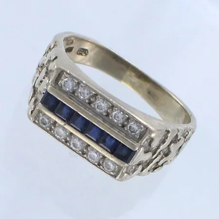 Viallinen kivisormus timanteilla 10xn.0.02ct, 750br valkokulta, paino 10,5g