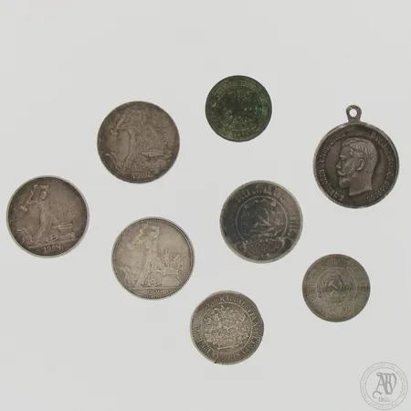 Viallisia hopearahoja ja -mitali, 800, paino 64,2g 