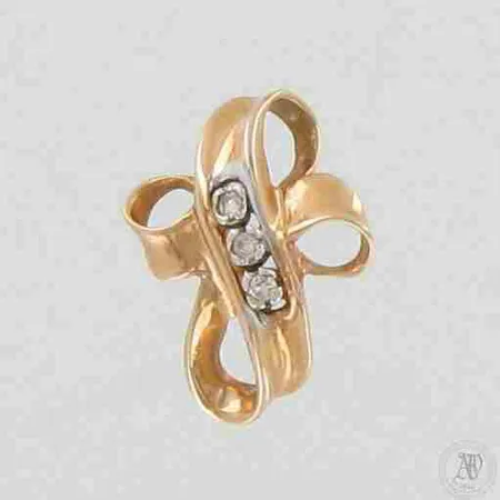 Timanttiriipus 3xn.0.01ct, korkeus ja leveys 15mm ja 12mm, 585, paino 1,2g 