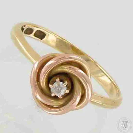 Timanttisormus 1xn.0.03ct, koko 18½, 750, paino 3,5g Paino: 3,5 g
