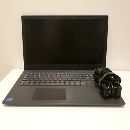 Kannettava tietokone Lenovo 15.6" V130, 128Gb, Windows 10 **takuu umpeutunut 8.1.21**,   virtalähde.