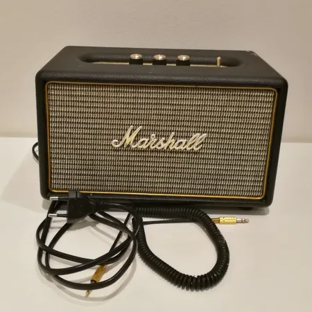 Bluetooth-kaiutin Marshall Action, 3,5mm piuha. Lähetetään postipakettina.