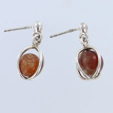 Kivikorvakorut, taittunut, taustat puuttuu, korkeus 20mm, 925br, paino 2,7g 