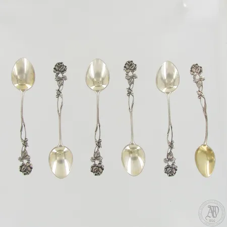 Kahvilusikoita, Ruusu, osa viallisia, 813, paino 62,6g Paino: 62,6 g